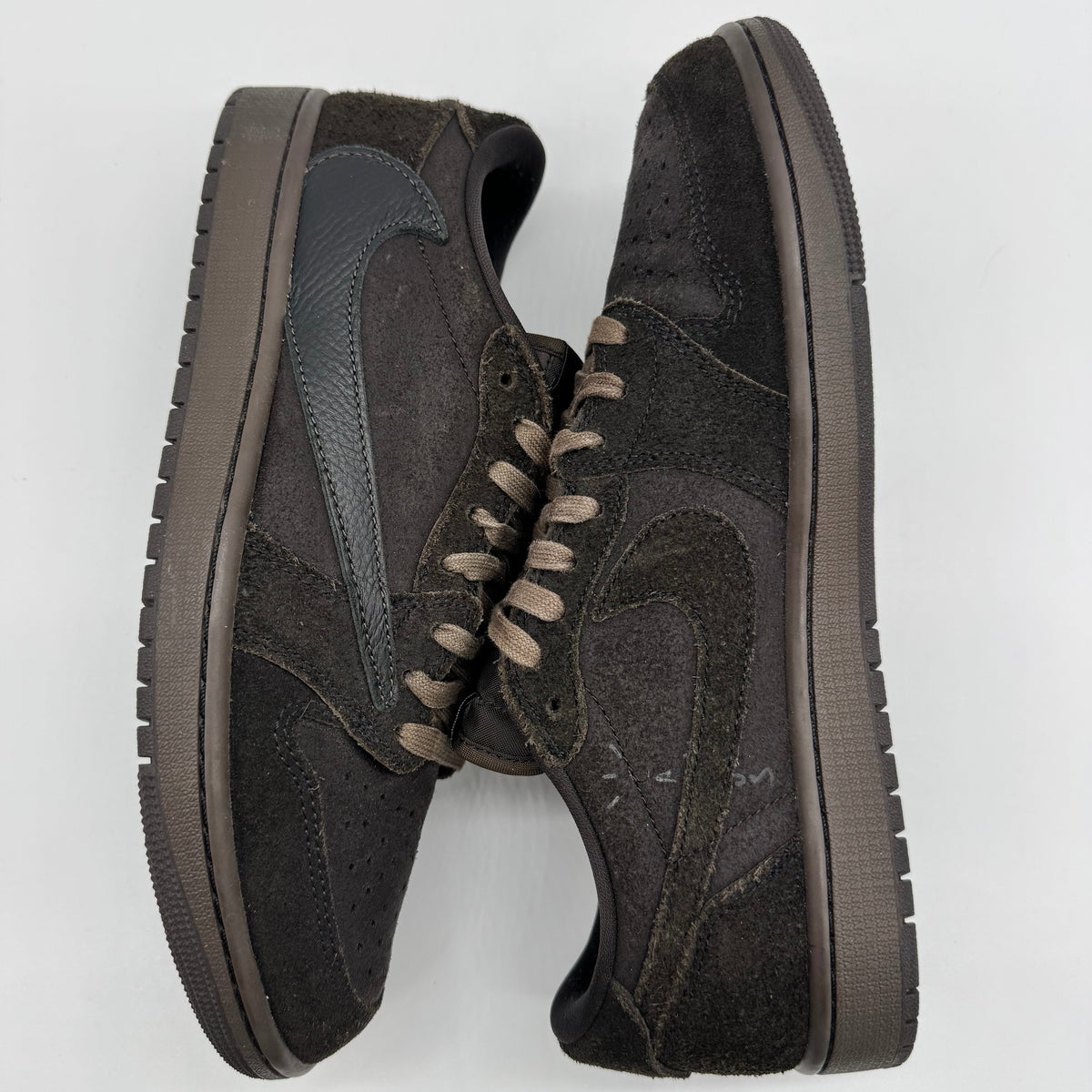 Jordan 1 Low OG SP Travis Scott Velvet Brown