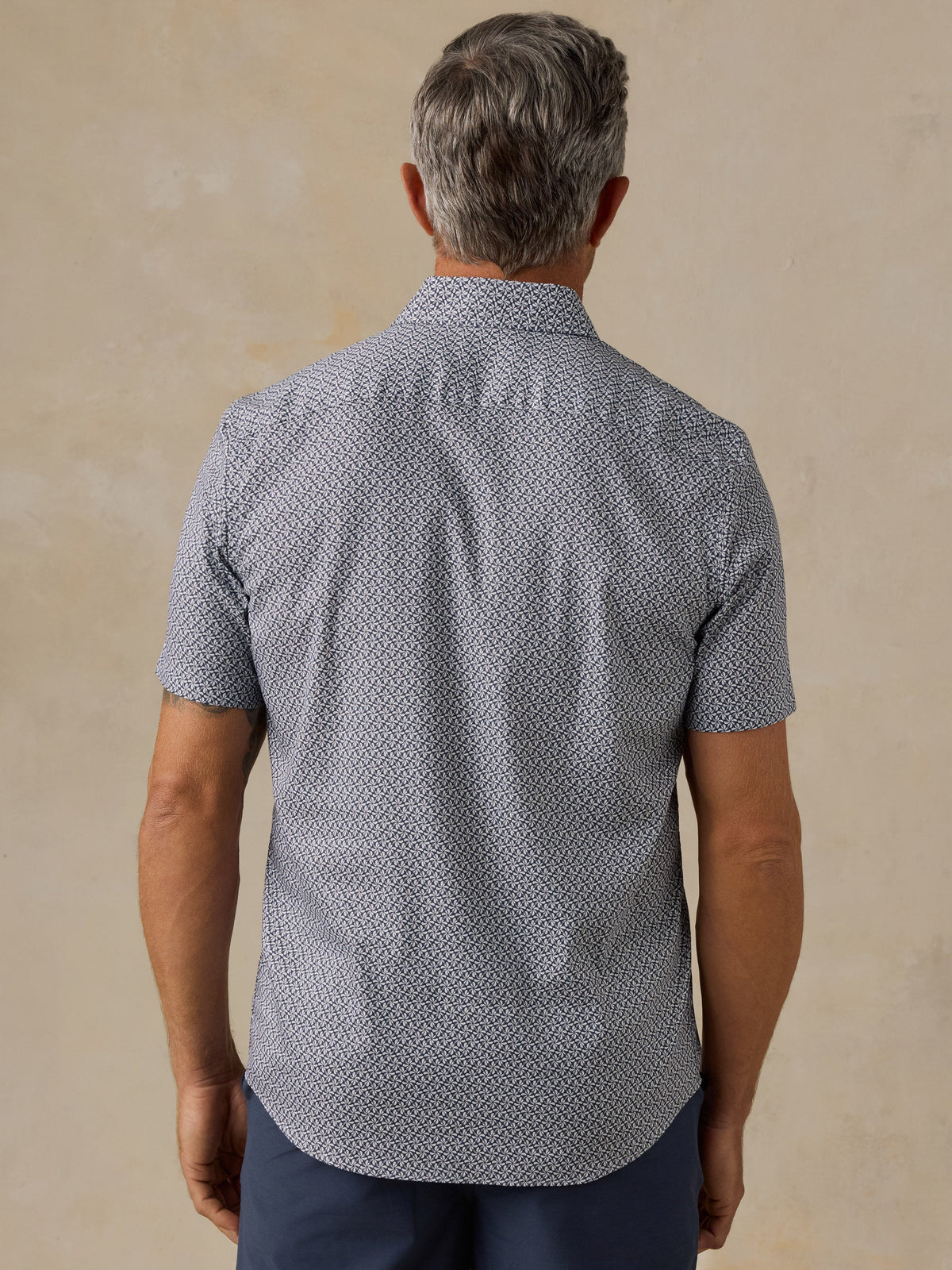 Short-Sleeve Movement Monterey Shirt - Navy Sundial Bloom