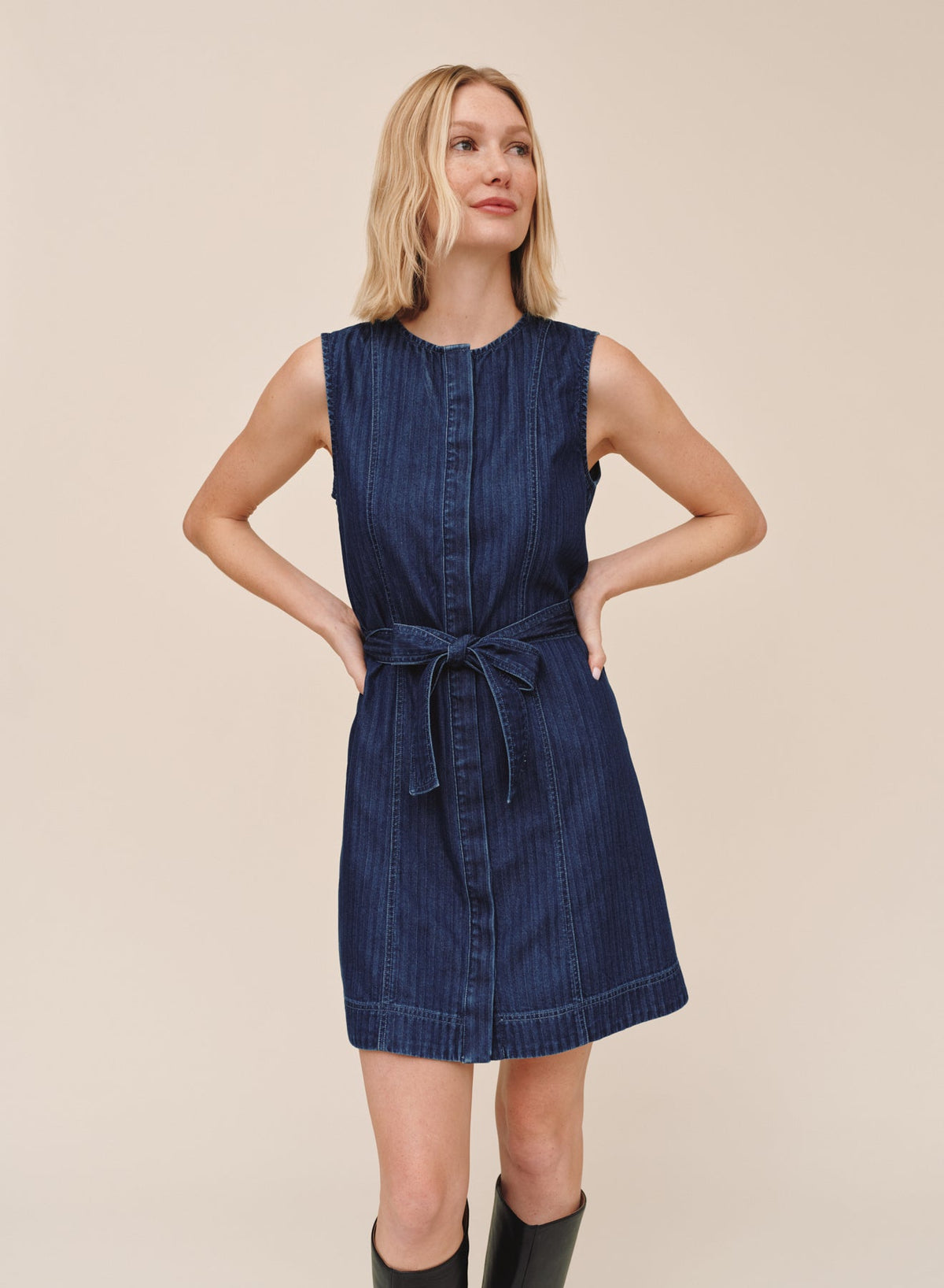 SLEEVELESS SEAMED SHIRT DRESS