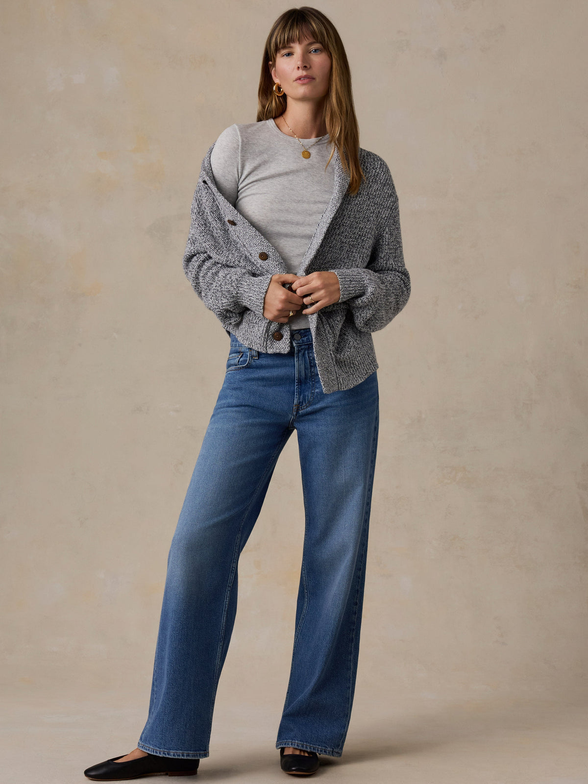 Featherweight Freestyle Layering Crew - Light Grey Heather