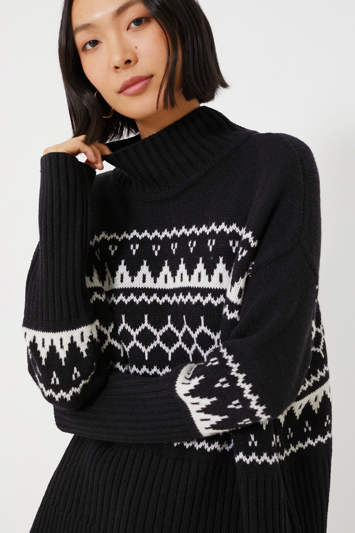 Black Pine Knit Sweater