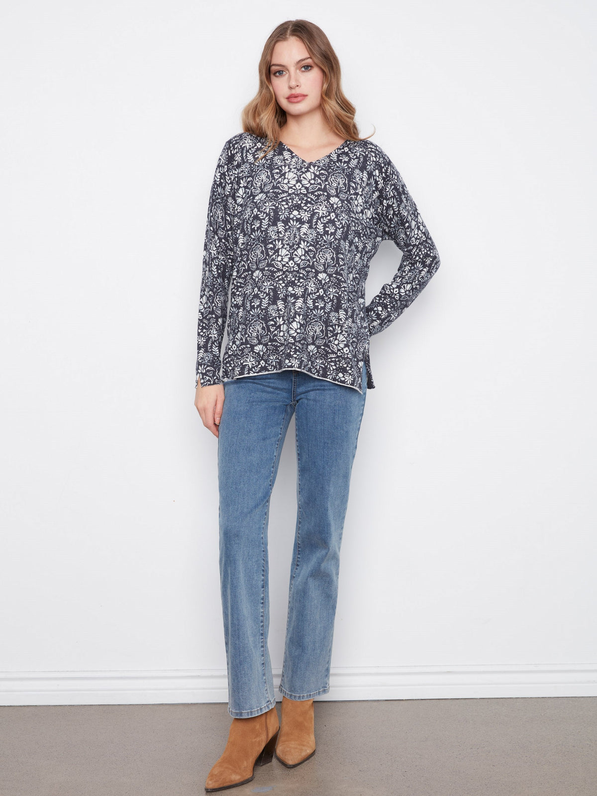 Printed V-Neck Sweater - Botanical