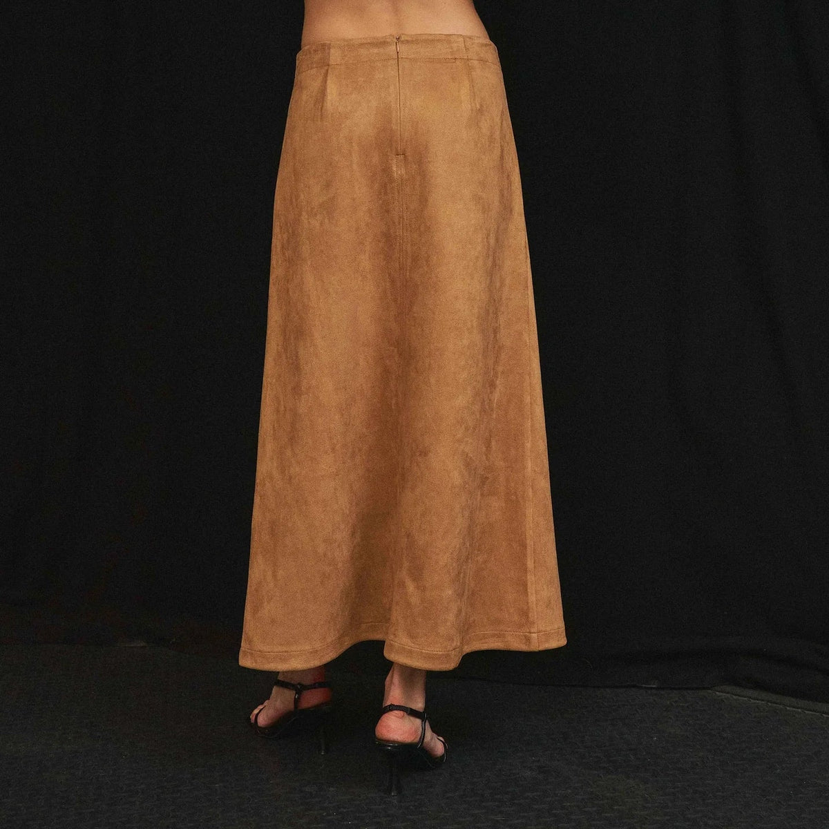 MOCK NECK STRETCH SUEDE TOP & SKIRT SET