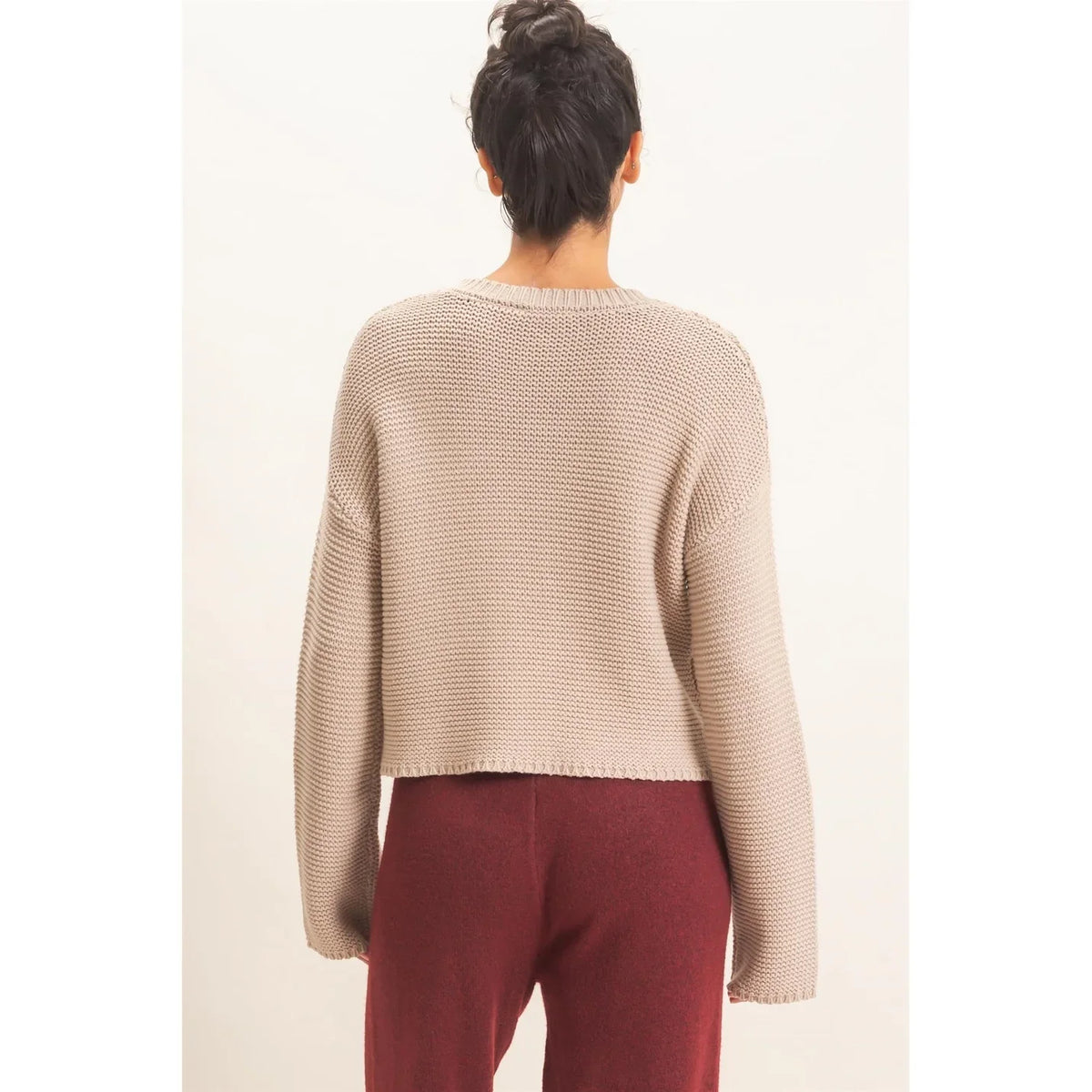 TEXTURED KNIT CREW NECK SWEATER