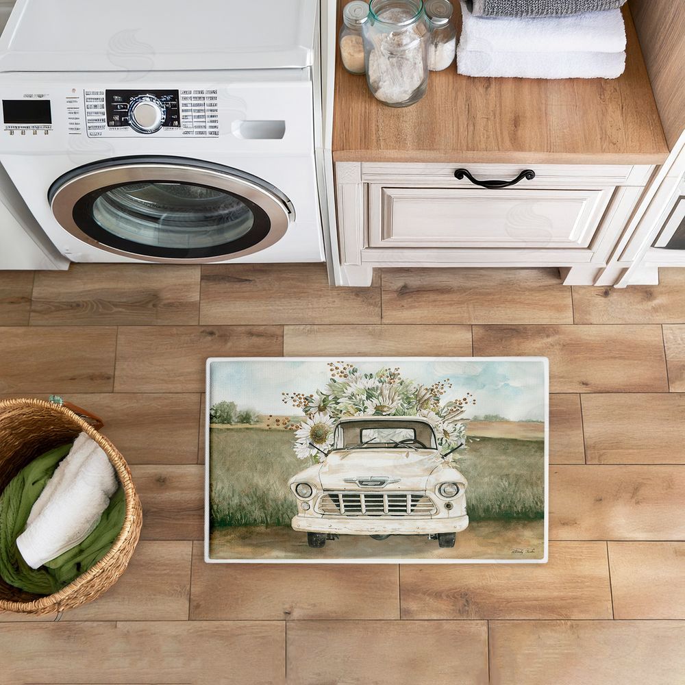 Cindy Jacobs | Vintage Flower Delivery Plush Bath Mat